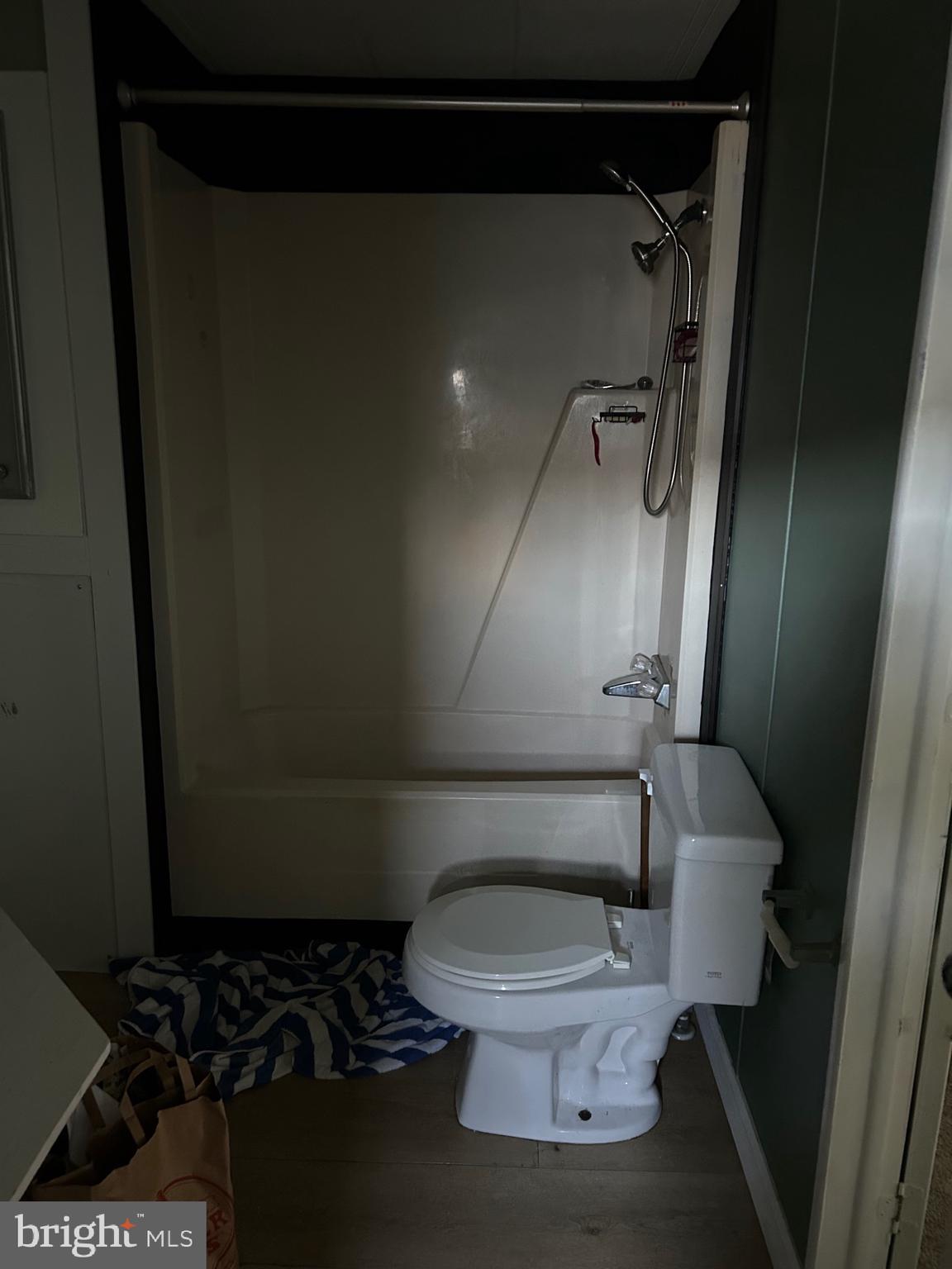 WOODBRIDGE CENTER - Residential