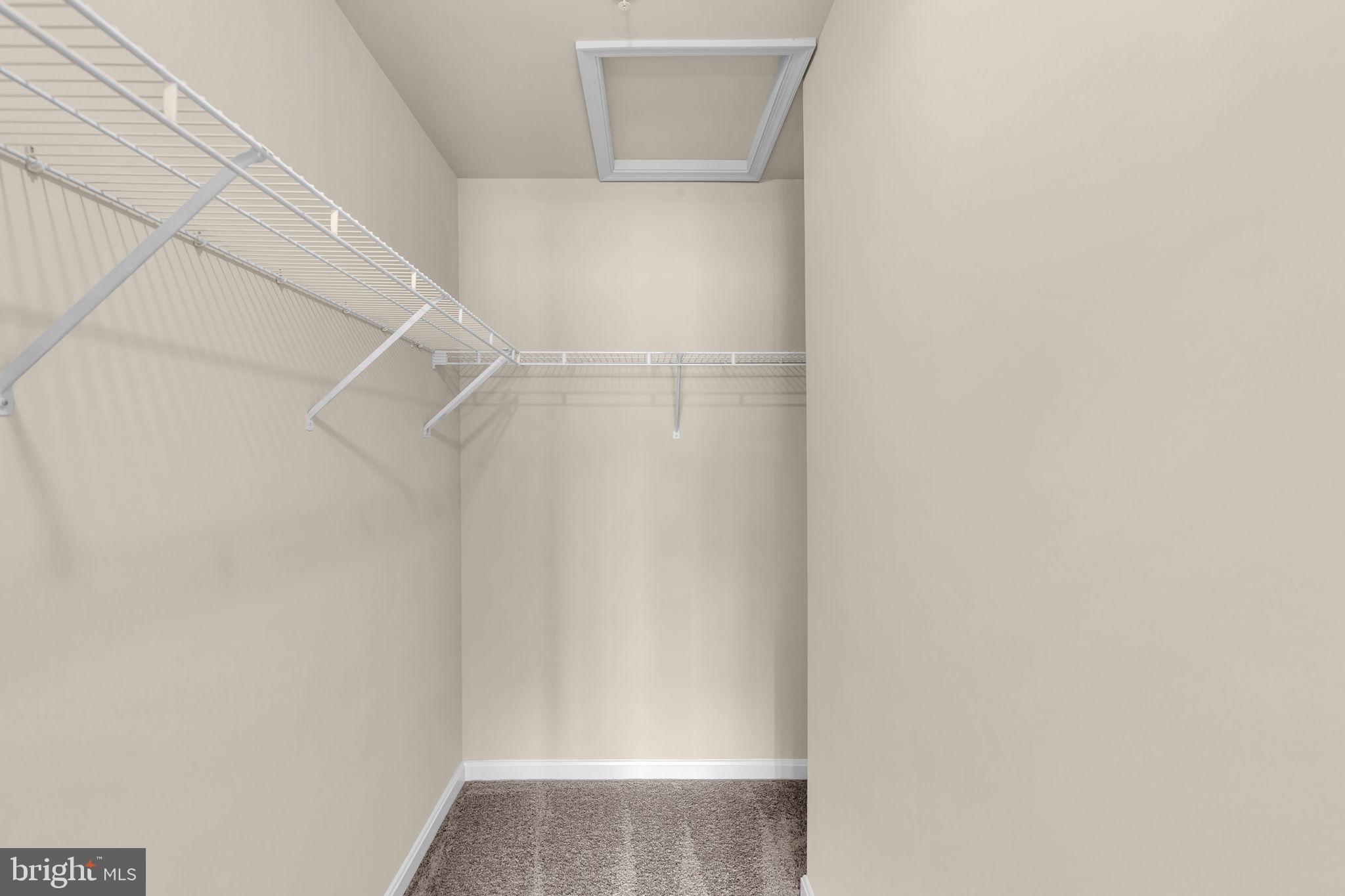 WOODVIEW VILLAGE WEST - Residential