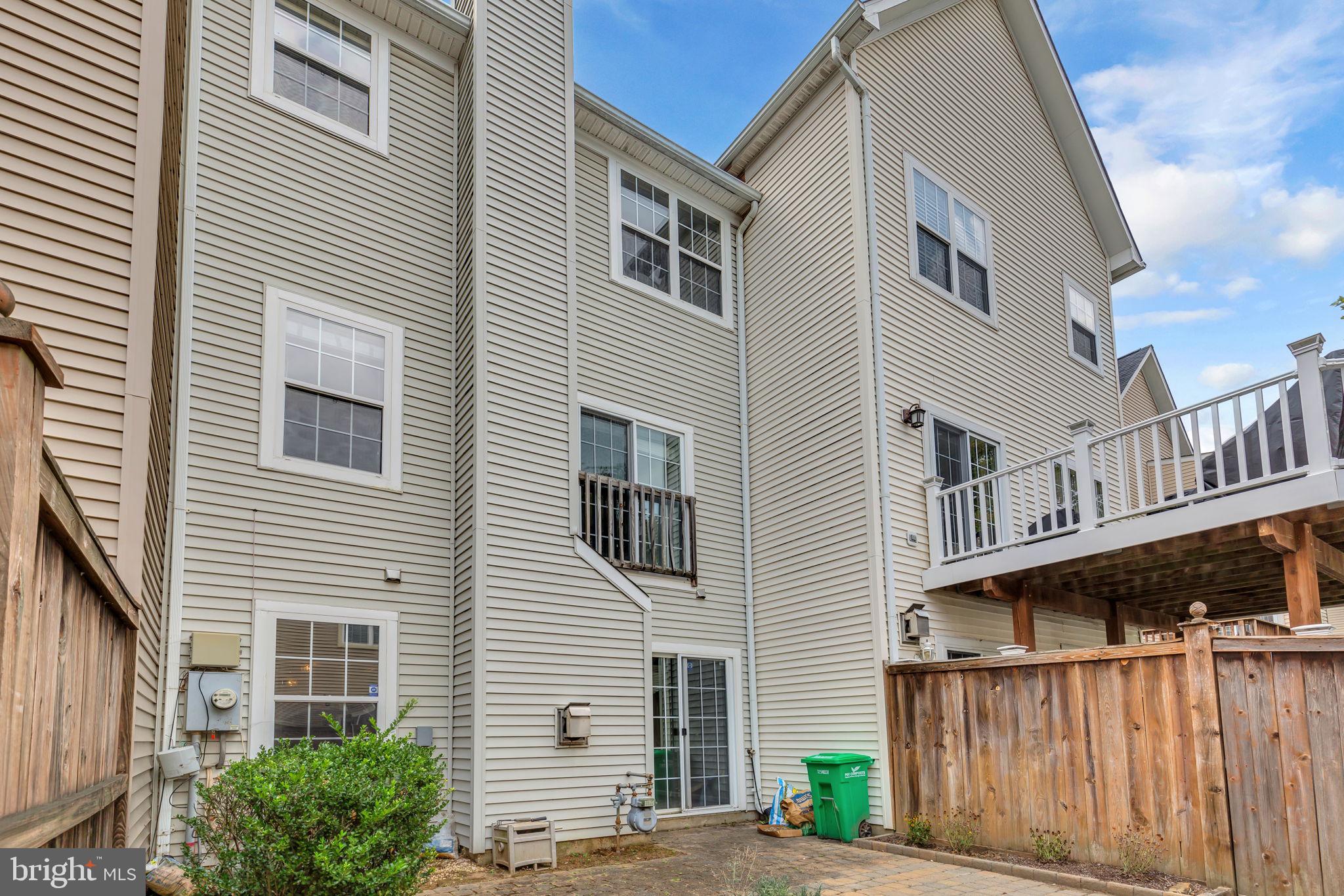 WOODVIEW VILLAGE WEST - Residential