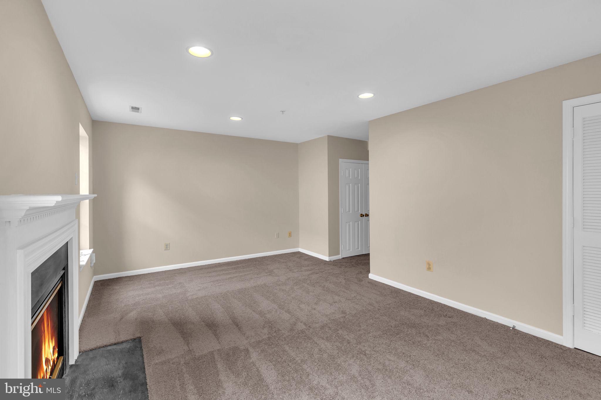 1809 SPANISH OAK LANE
