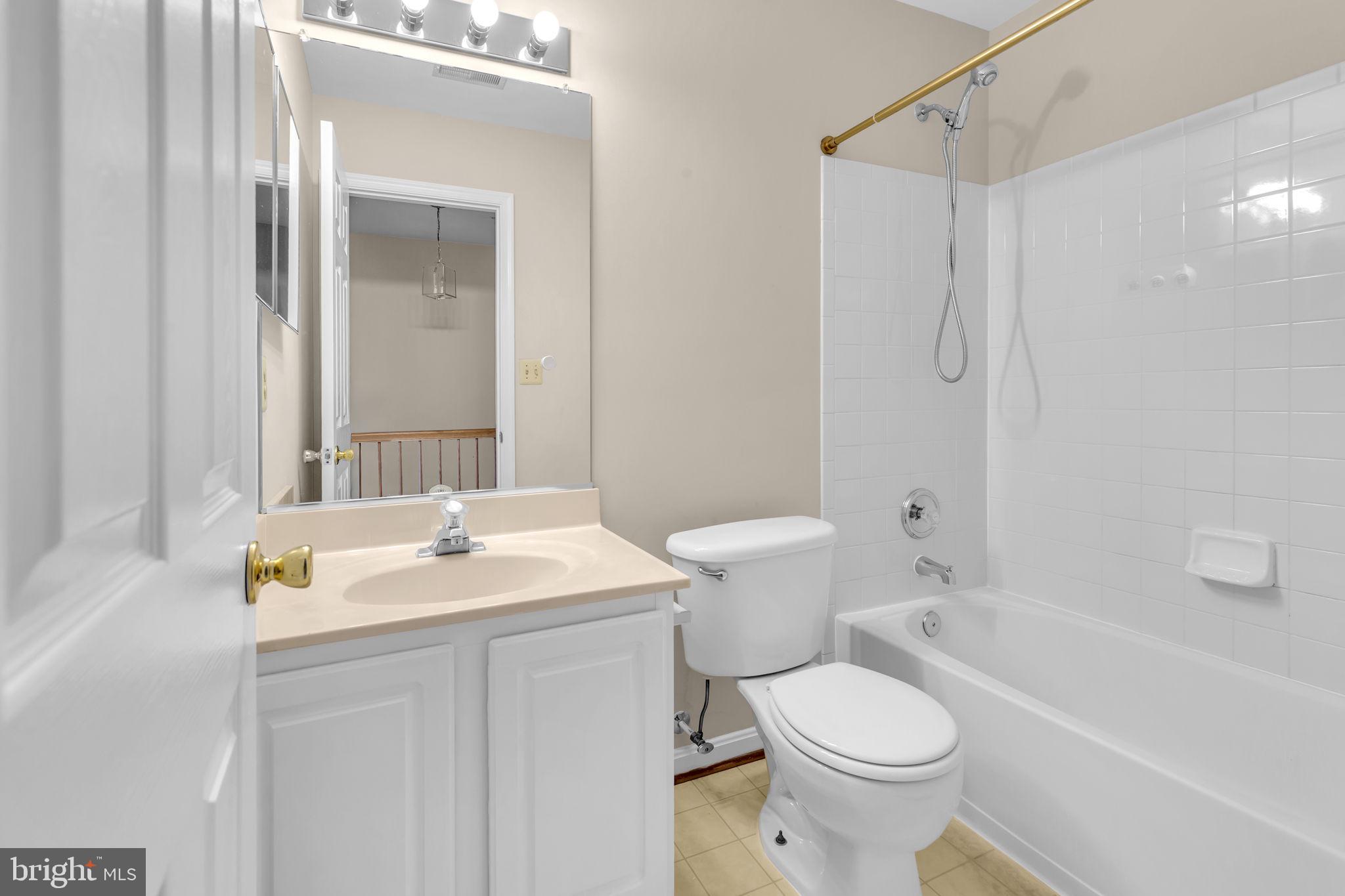 WOODVIEW VILLAGE WEST - Residential