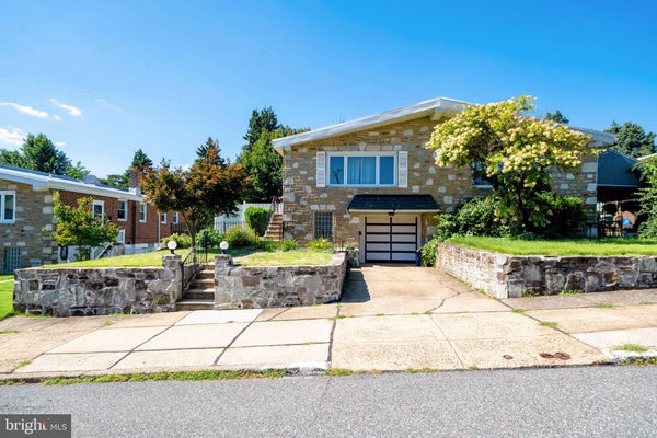730 CHARETTE RD, PHILADELPHIA, PA 19115 - Image fef867d5b26e83e152a1a4fa7b242e13/2872846010