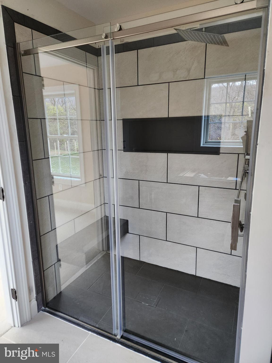 HILLSIDE FARM ESTATES - Residential