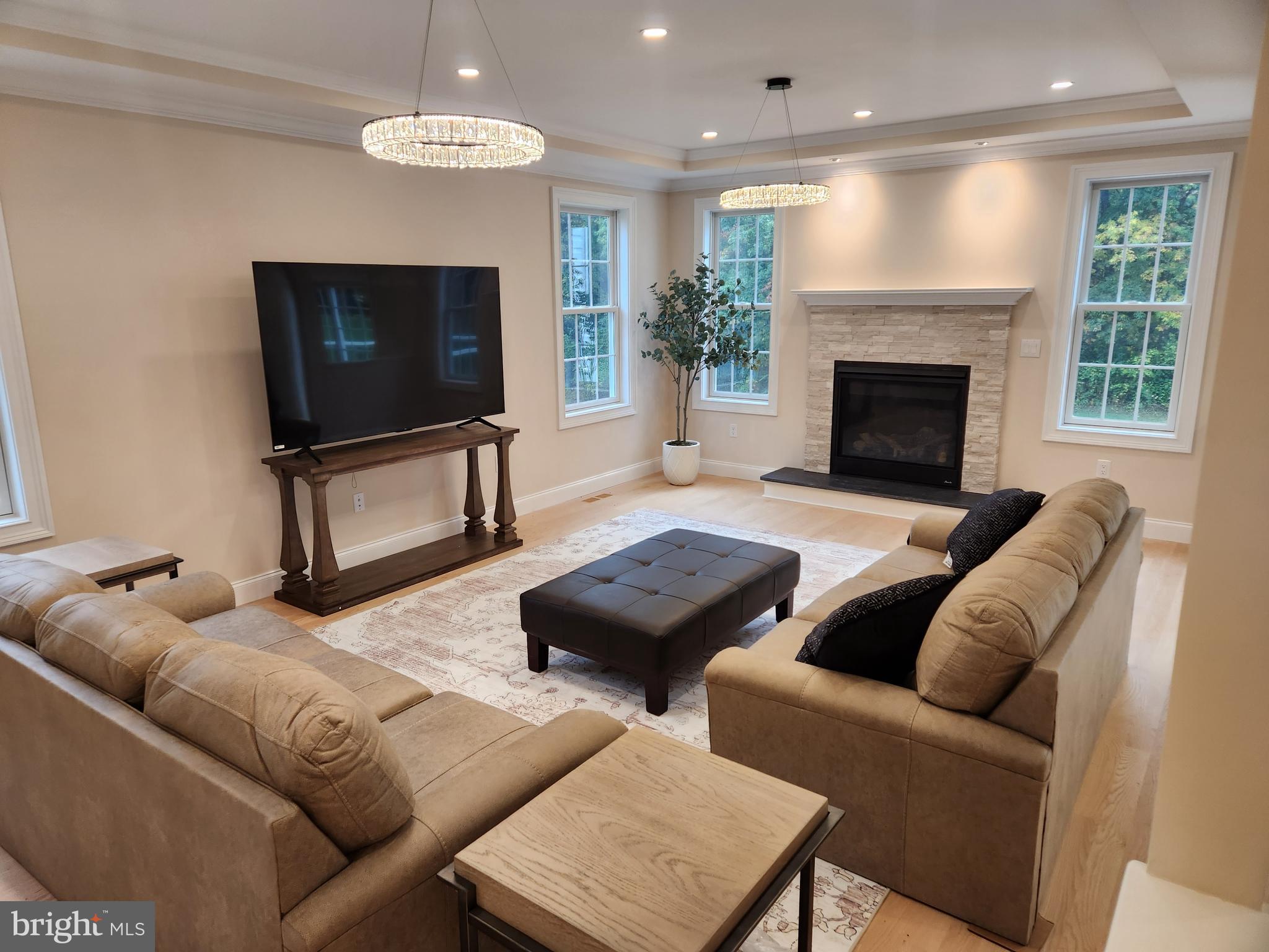 HILLSIDE FARM ESTATES - Residential