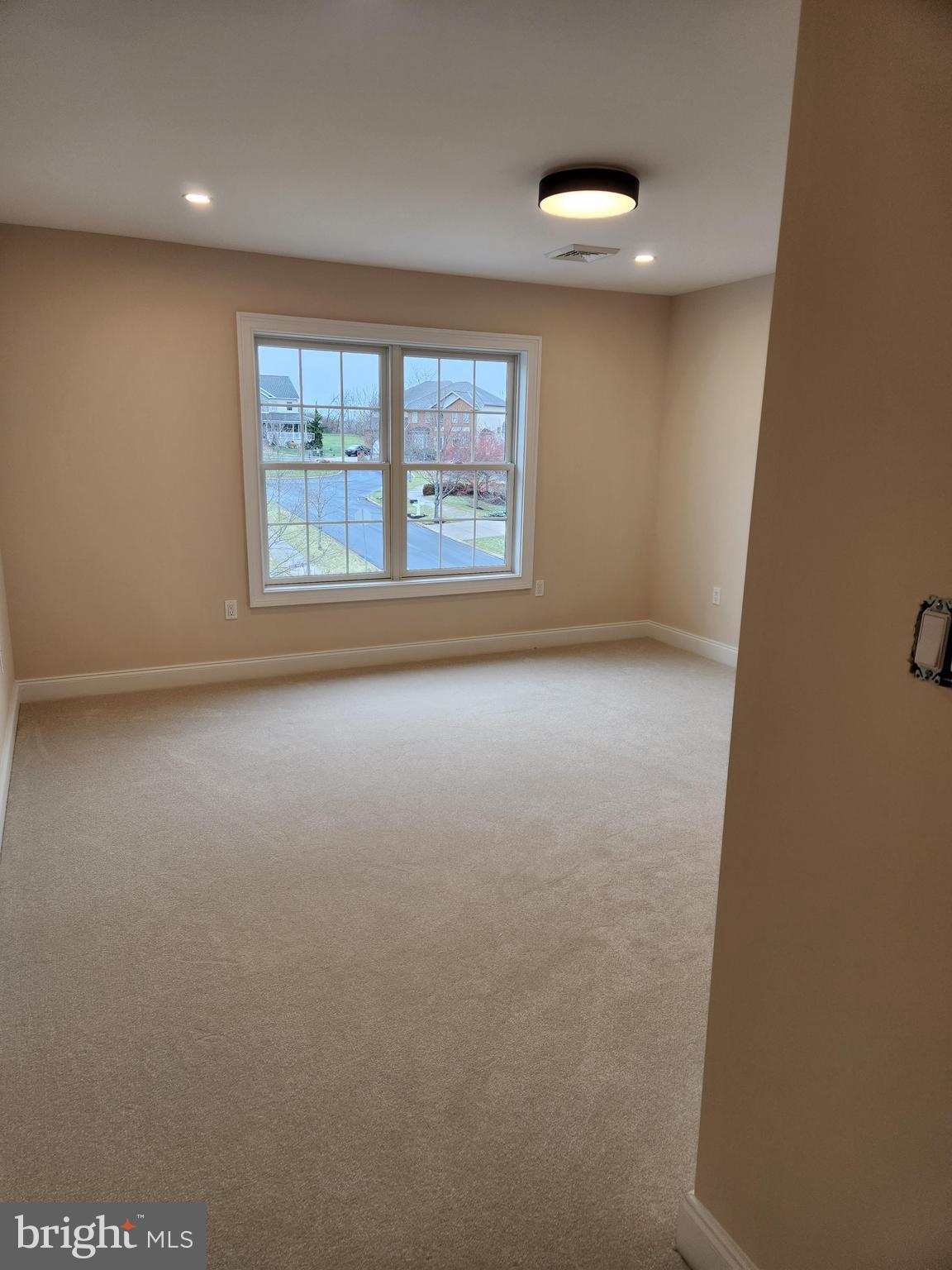 HILLSIDE FARM ESTATES - Residential