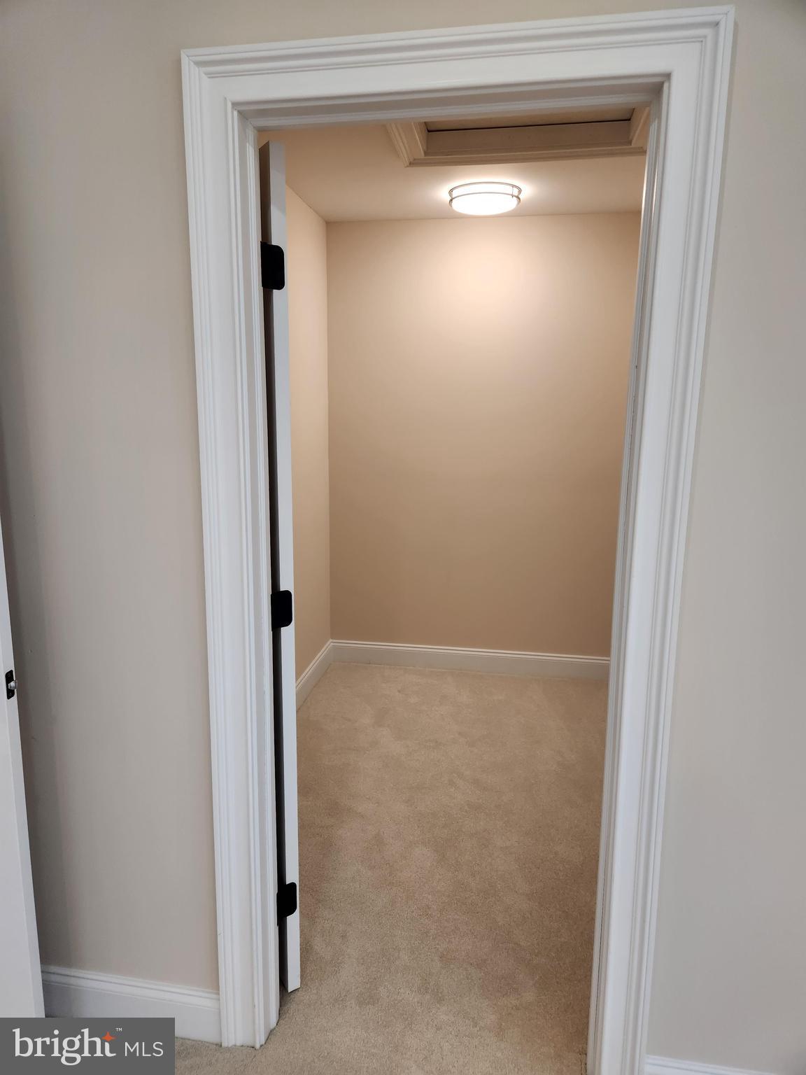 HILLSIDE FARM ESTATES - Residential