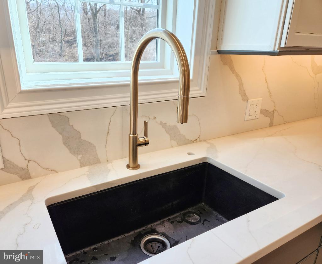 HILLSIDE FARM ESTATES - Residential