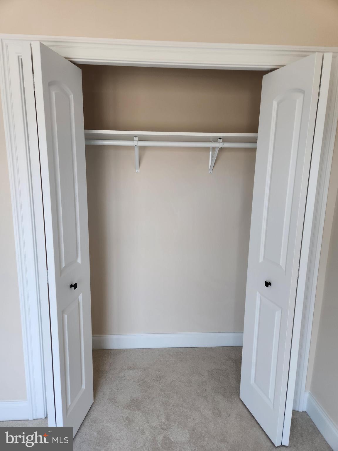 HILLSIDE FARM ESTATES - Residential