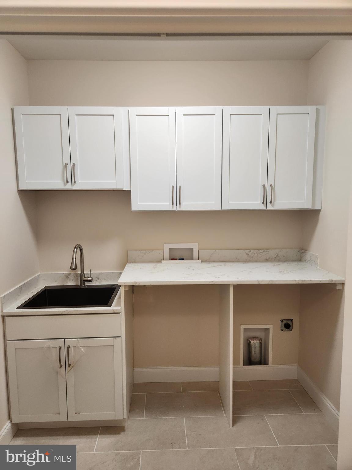 HILLSIDE FARM ESTATES - Residential