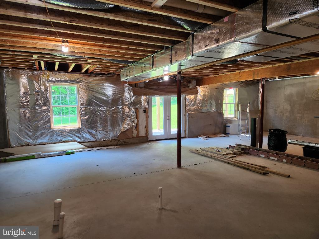 HILLSIDE FARM ESTATES - Residential