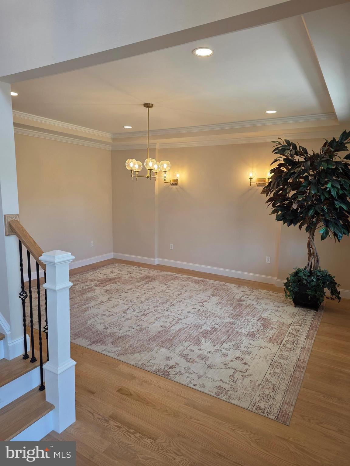 240 BANYAN DRIVE