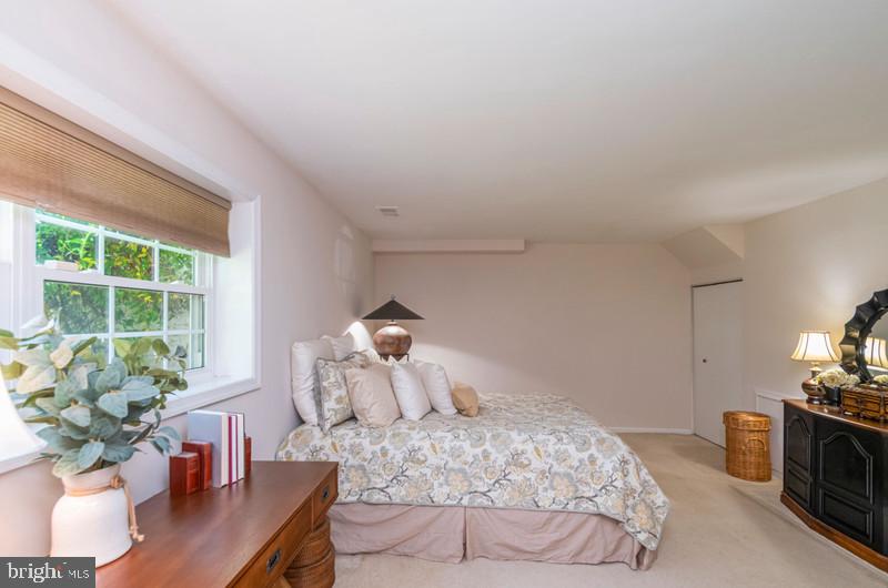 CROFTON MEWS - Residential