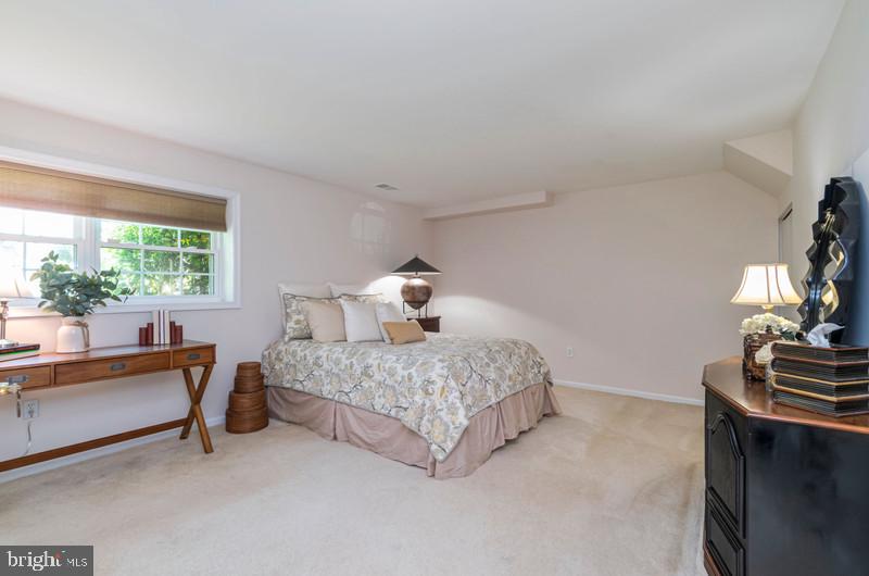 CROFTON MEWS - Residential