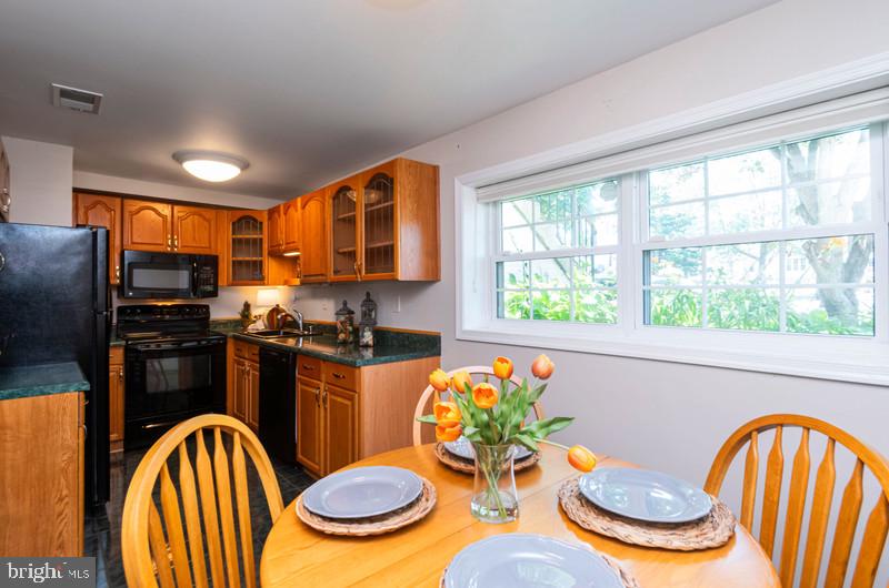 CROFTON MEWS - Residential