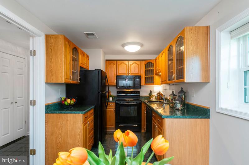 CROFTON MEWS - Residential