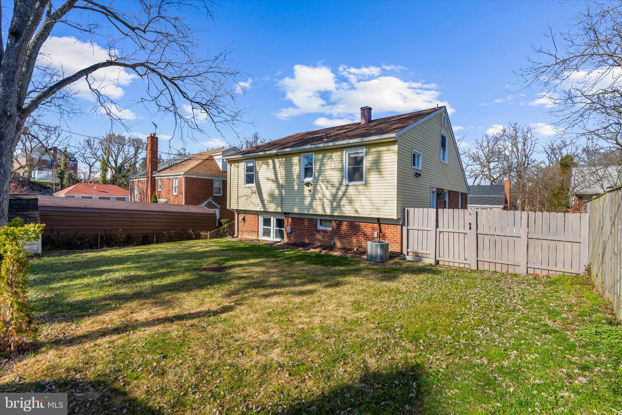 HUNTING RIDGE HISTORIC DISTRICT - Residential