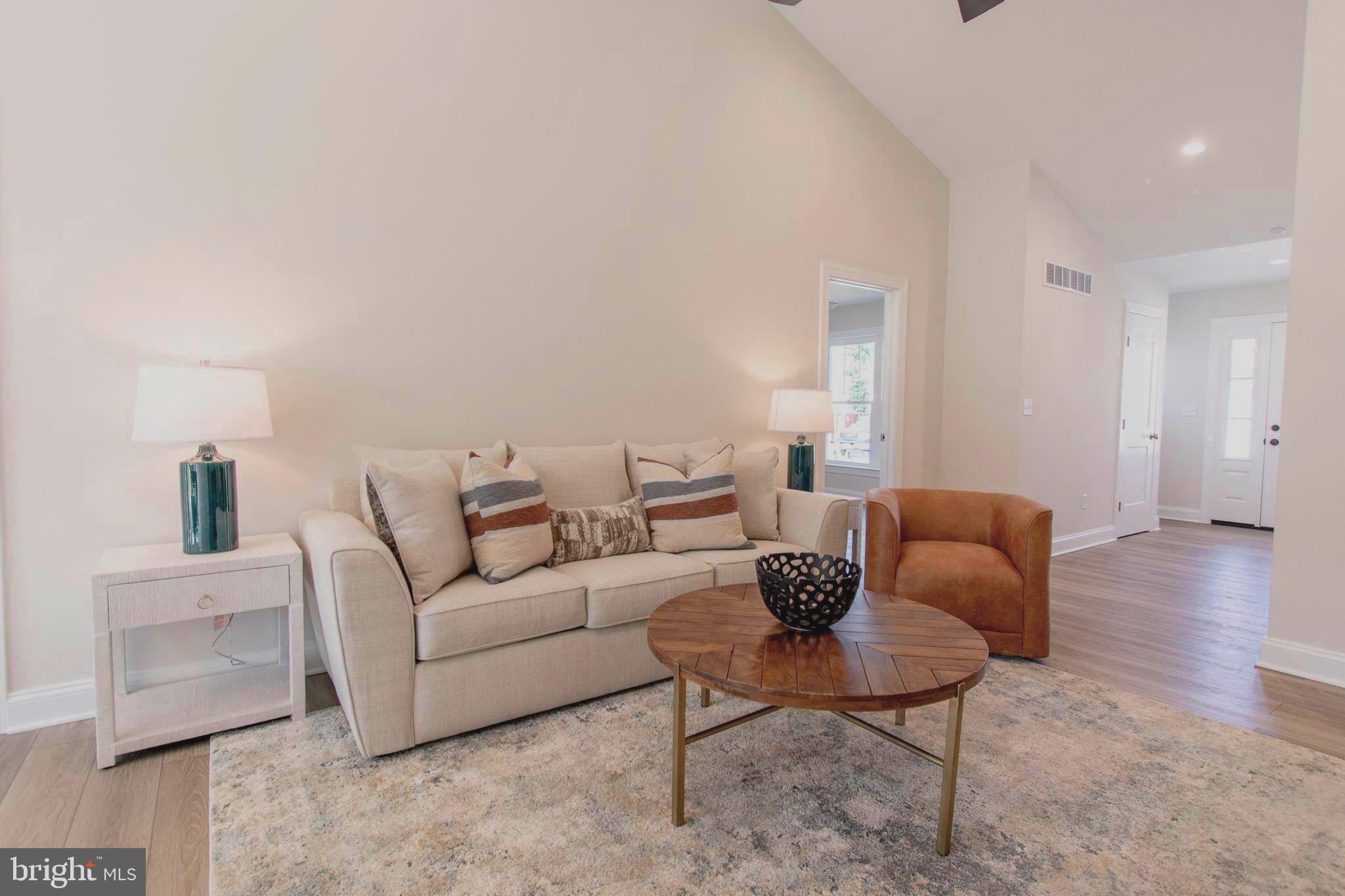 EASTON - Residential