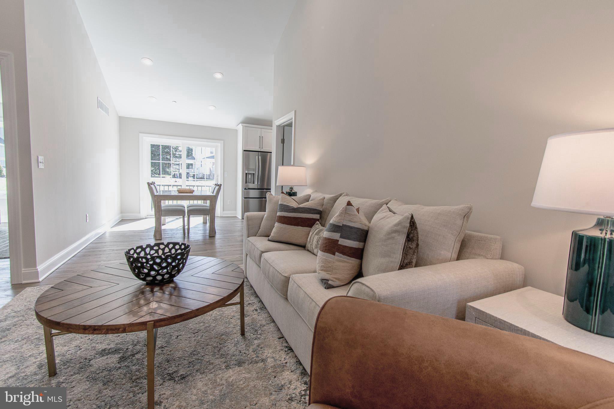 EASTON - Residential