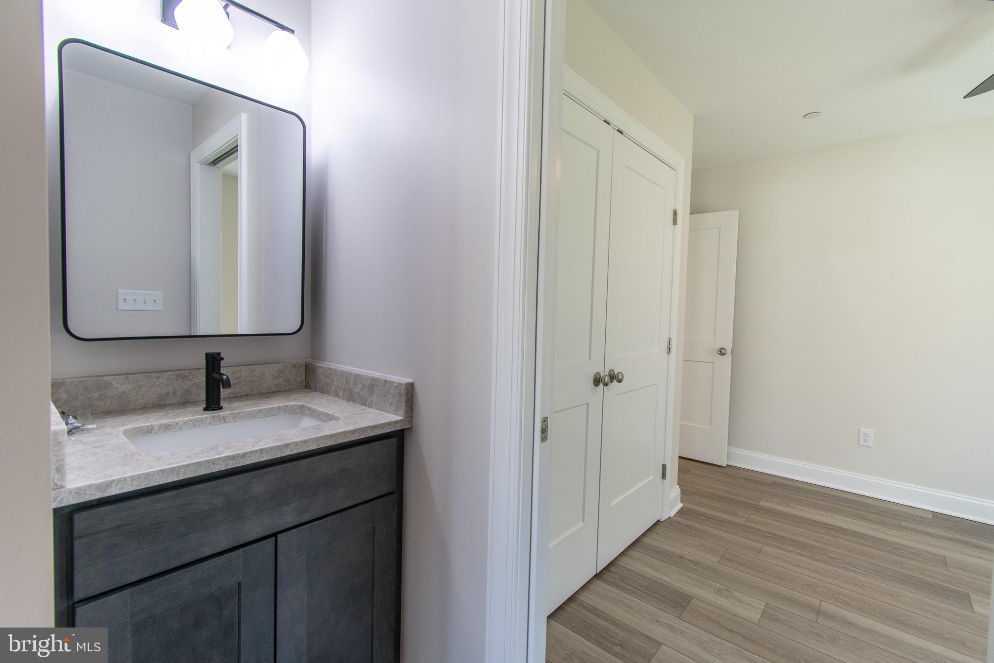 EASTON - Residential