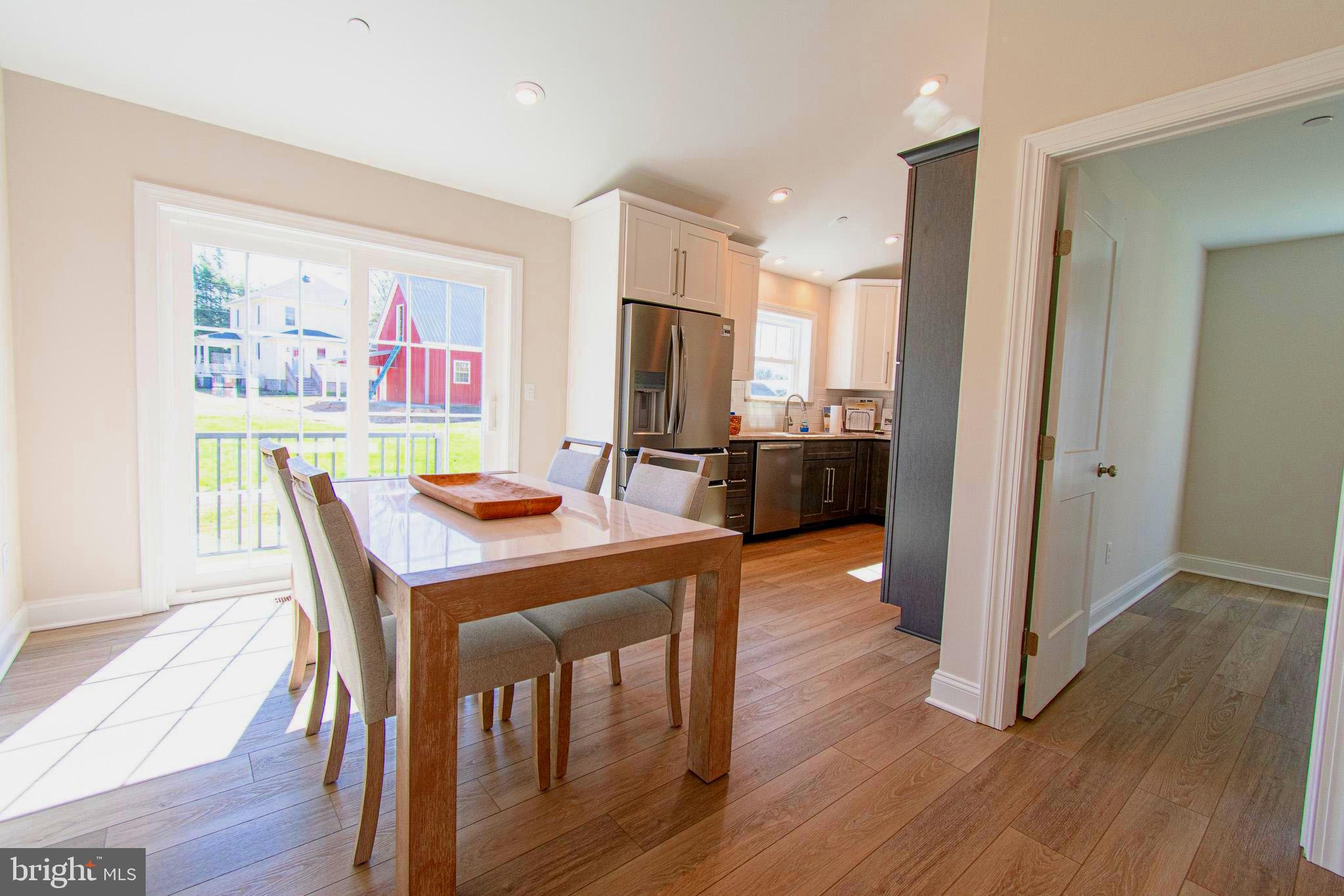 EASTON - Residential