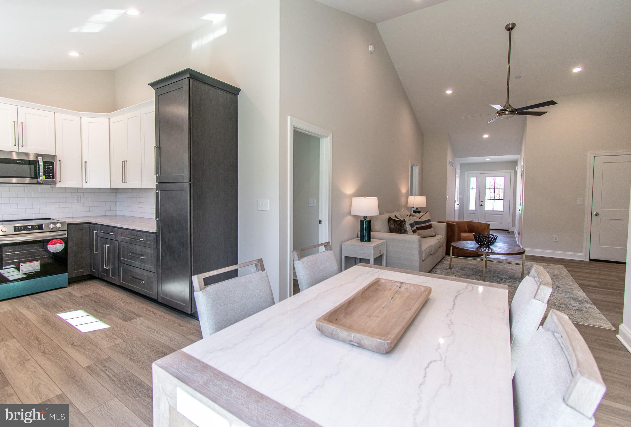 EASTON - Residential