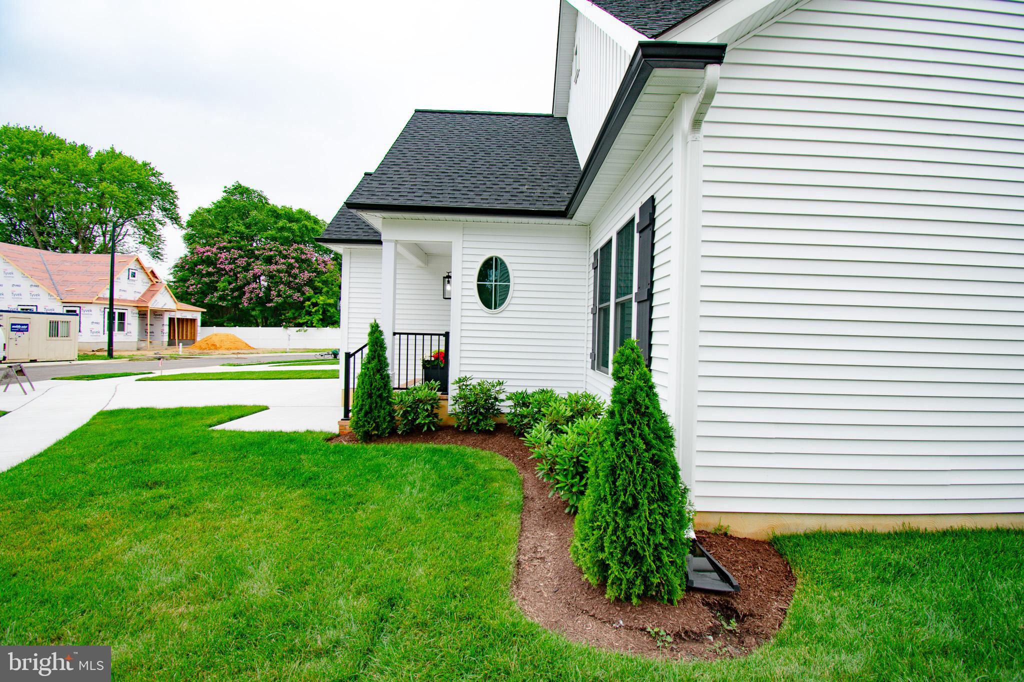 14 SANDY LANE
