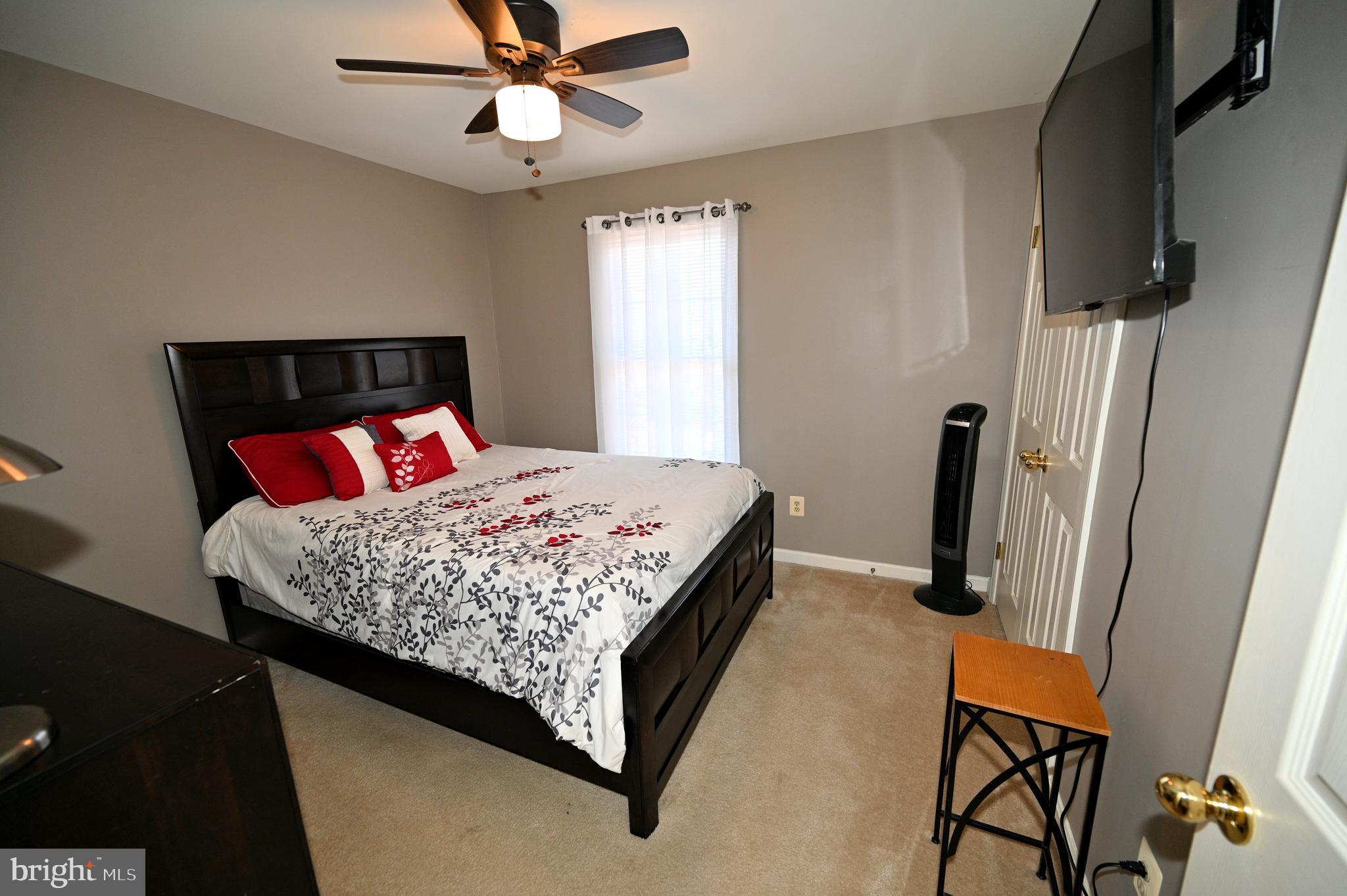 HIGHLAND MEADOWS-PLAT 5> - Residential