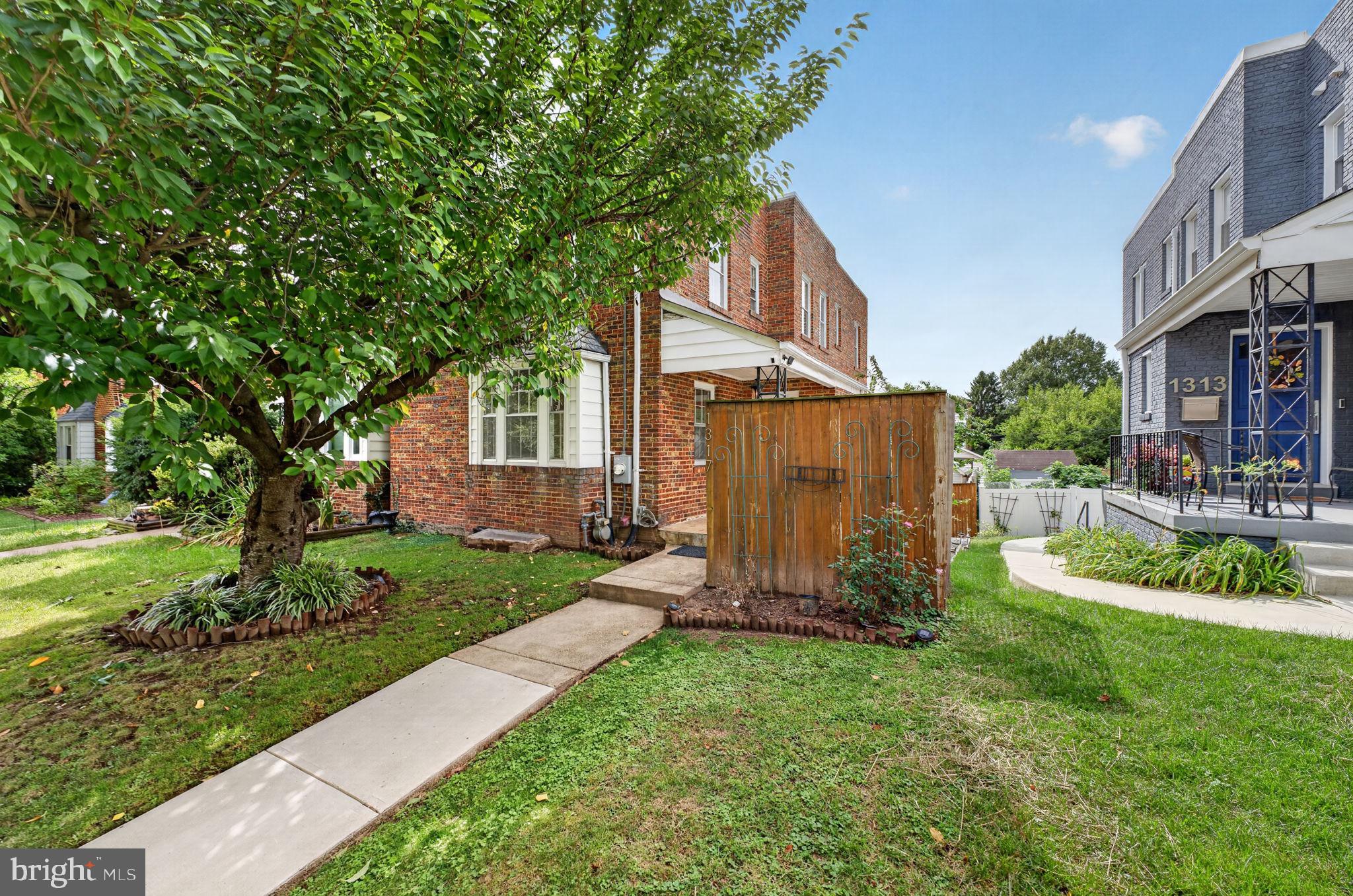 1317 ALLISON STREET NE