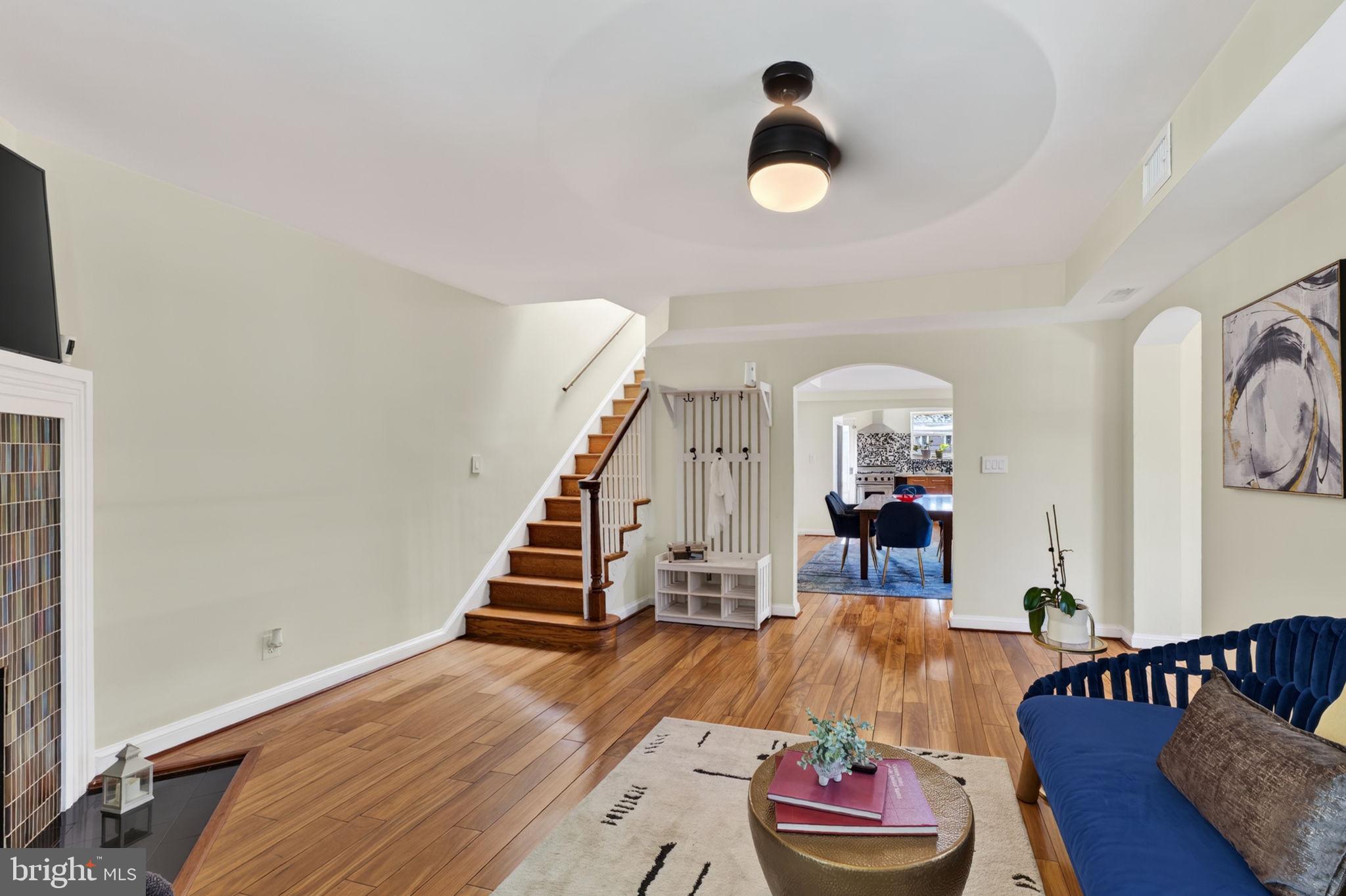 1317 ALLISON STREET NE