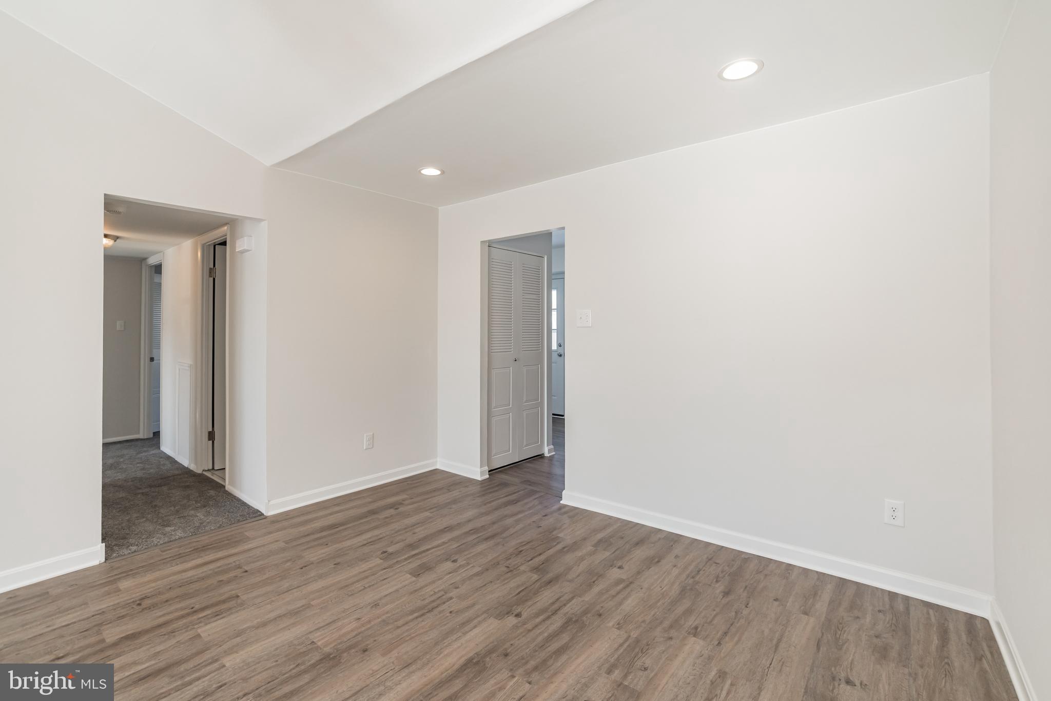 NESHAMINY VALLEY - Residential