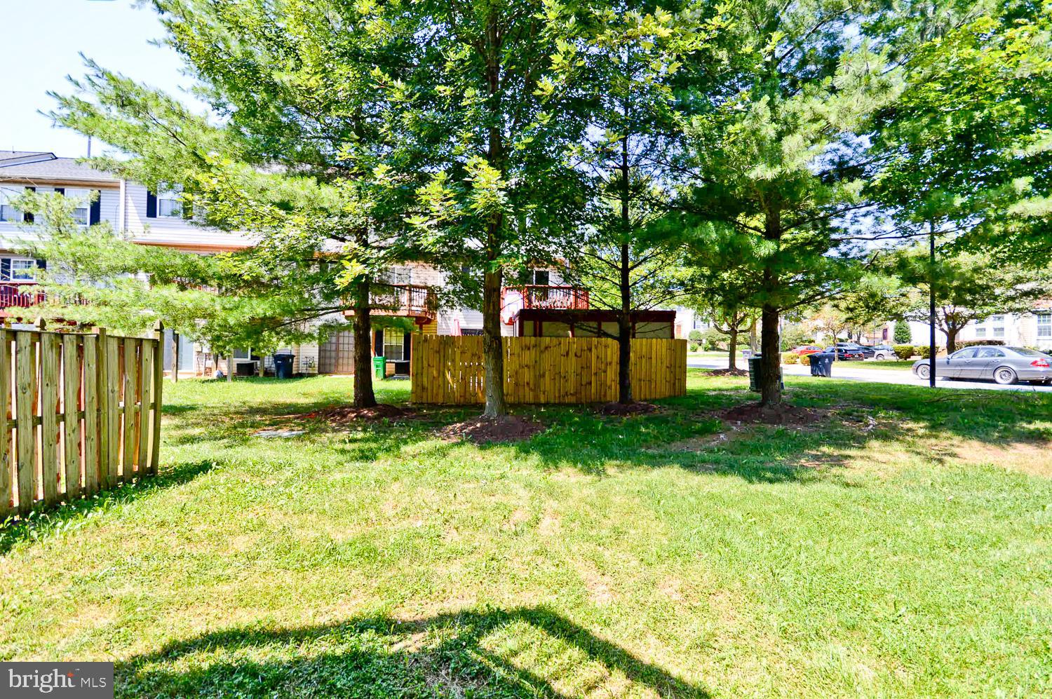 COLONY SQUARE - Residential