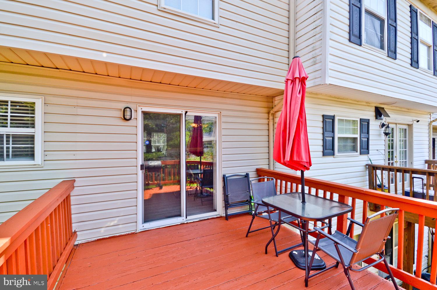 COLONY SQUARE - Residential