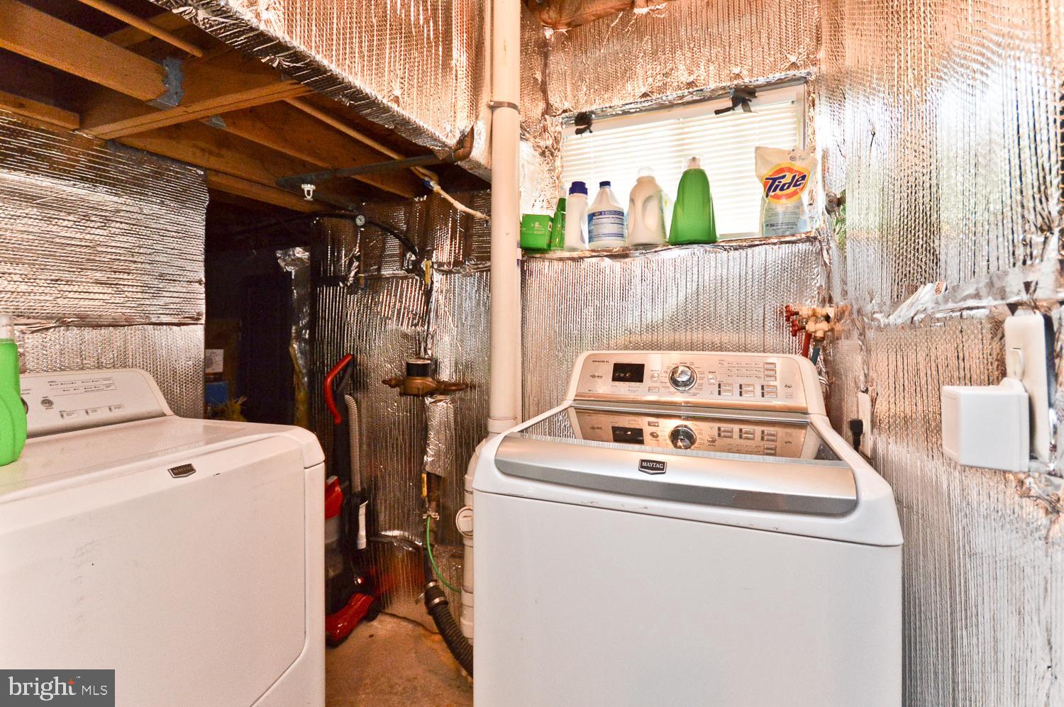 COLONY SQUARE - Residential