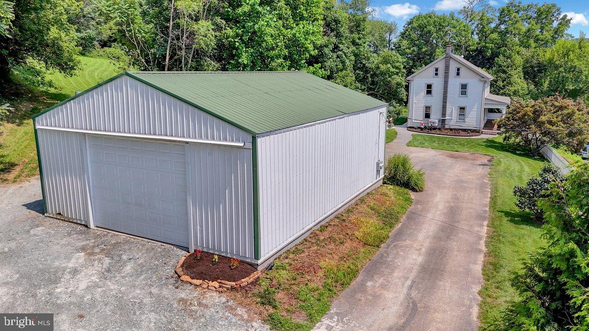 1069 RAWLINSVILLE ROAD