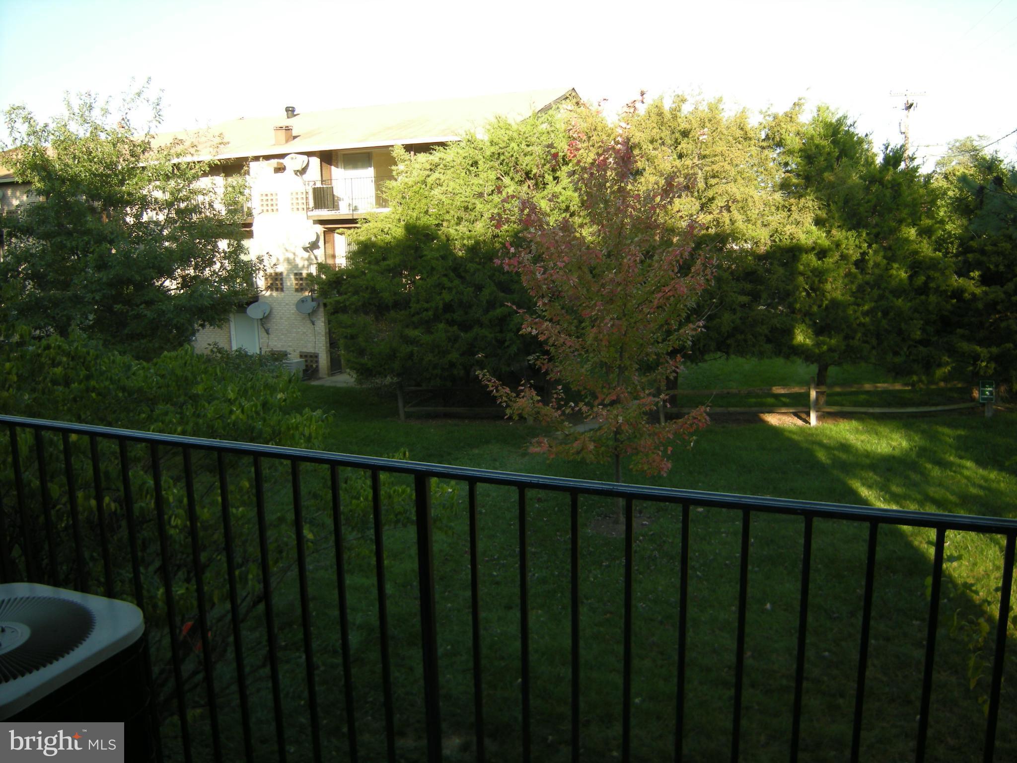 HERITAGE KNOLL - Residential