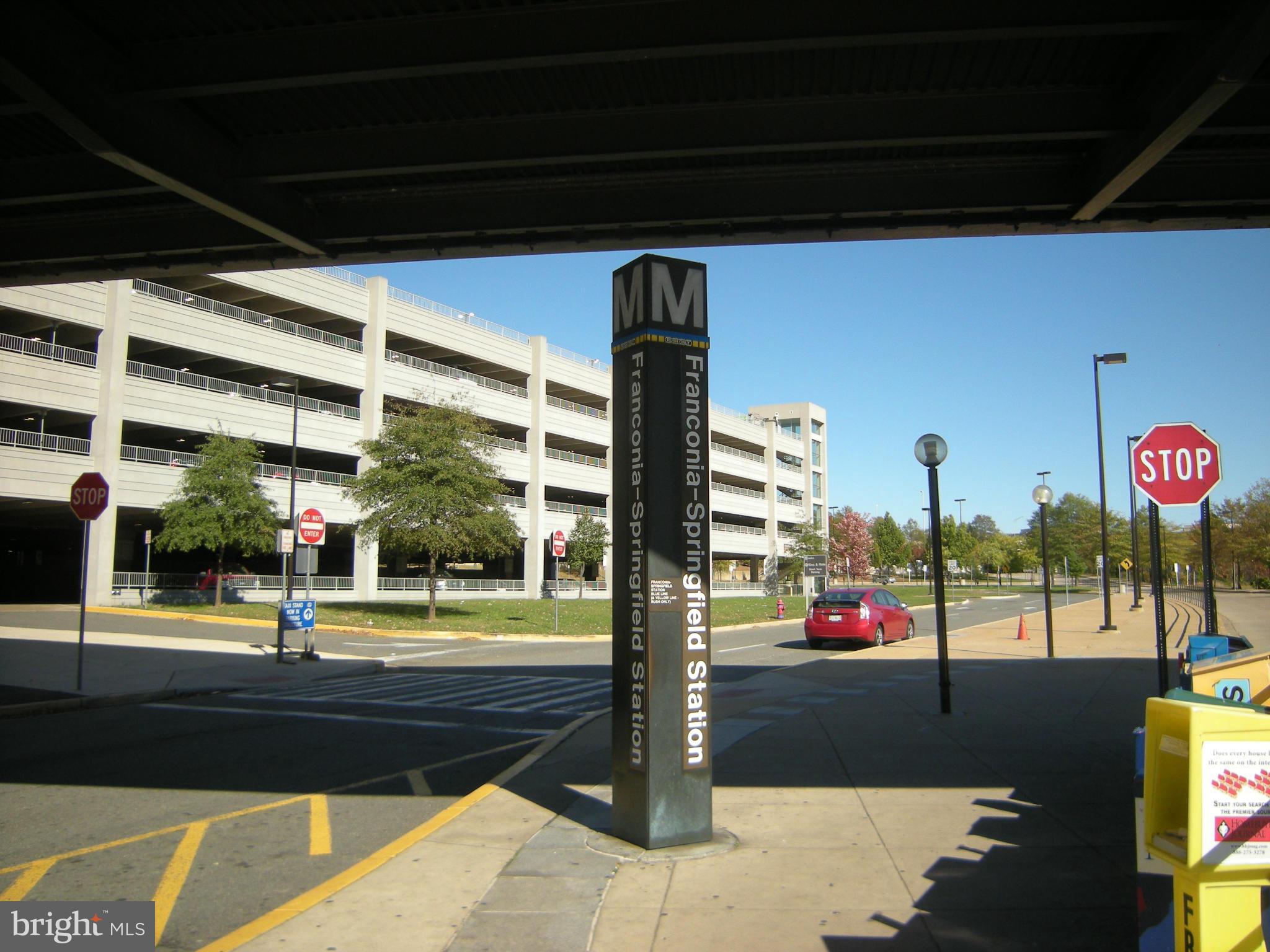 HERITAGE KNOLL - Residential