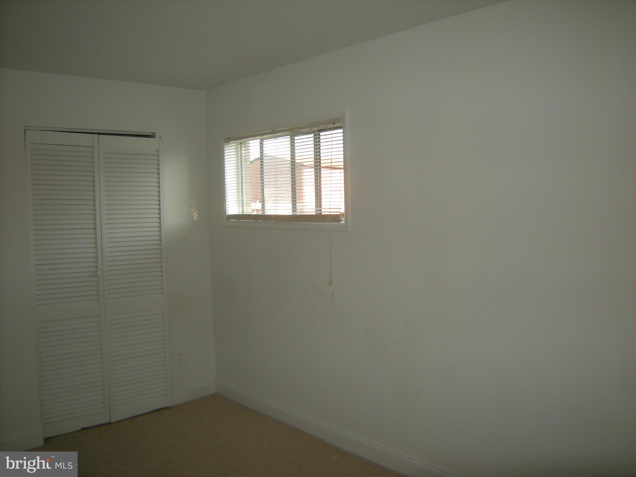 HERITAGE KNOLL - Residential