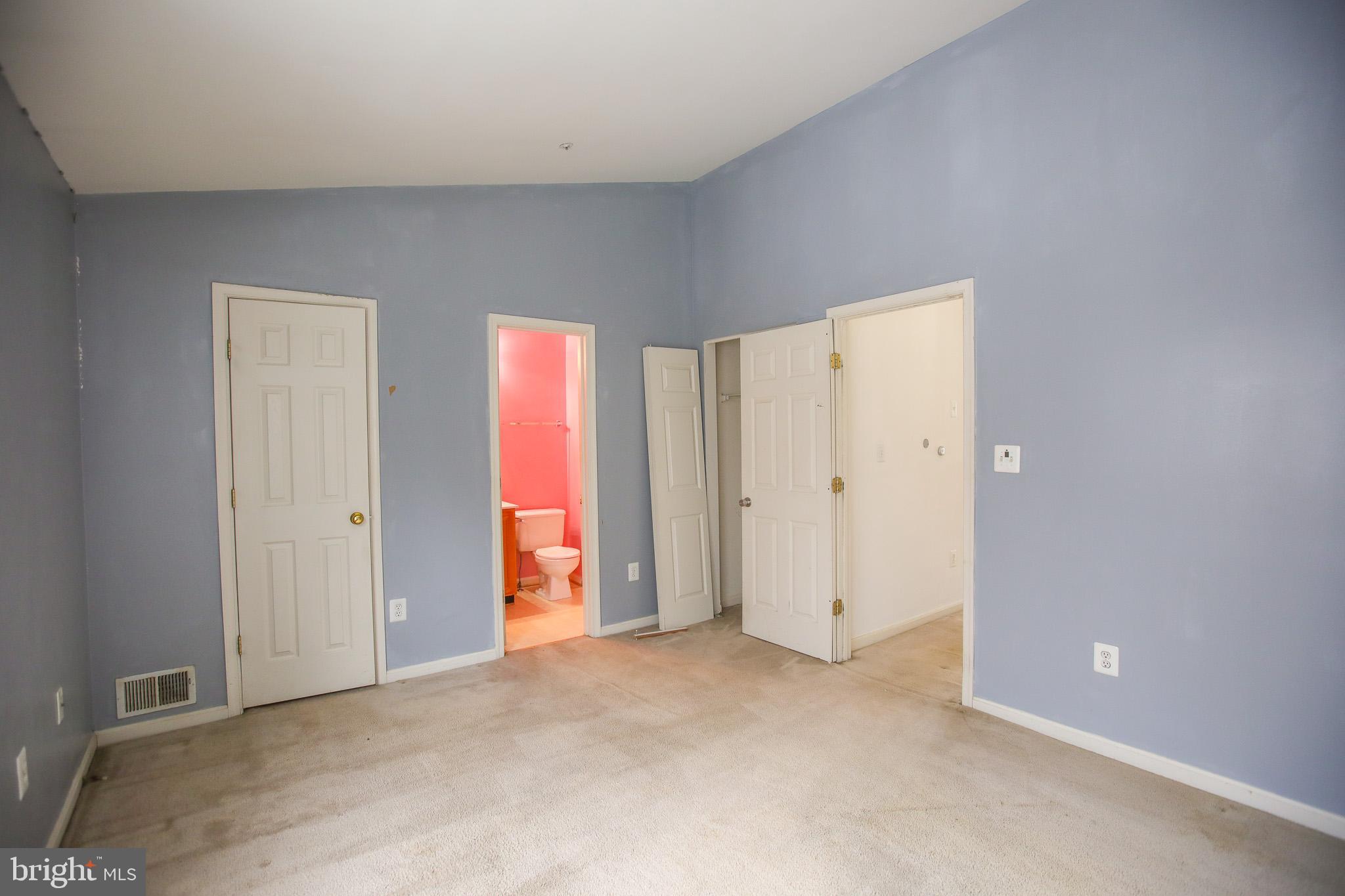 PENNSYLVANIA CROSSING - Residential