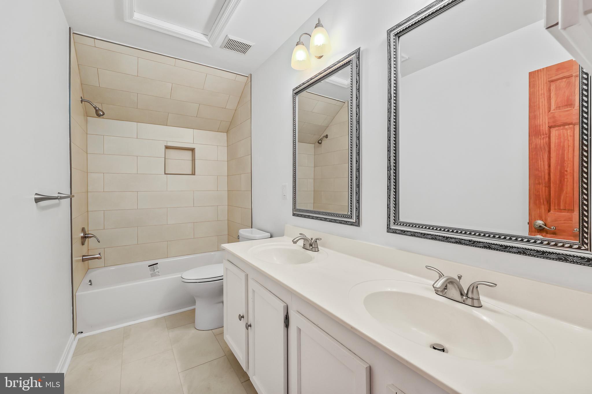 MONTCLAIR - Residential