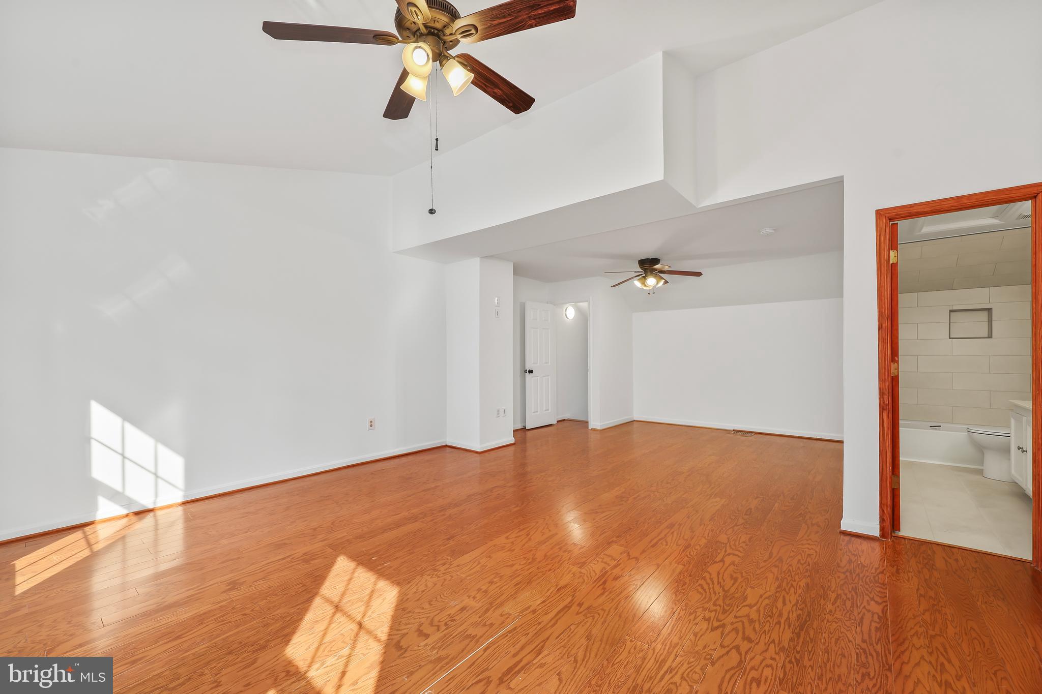 MONTCLAIR - Residential