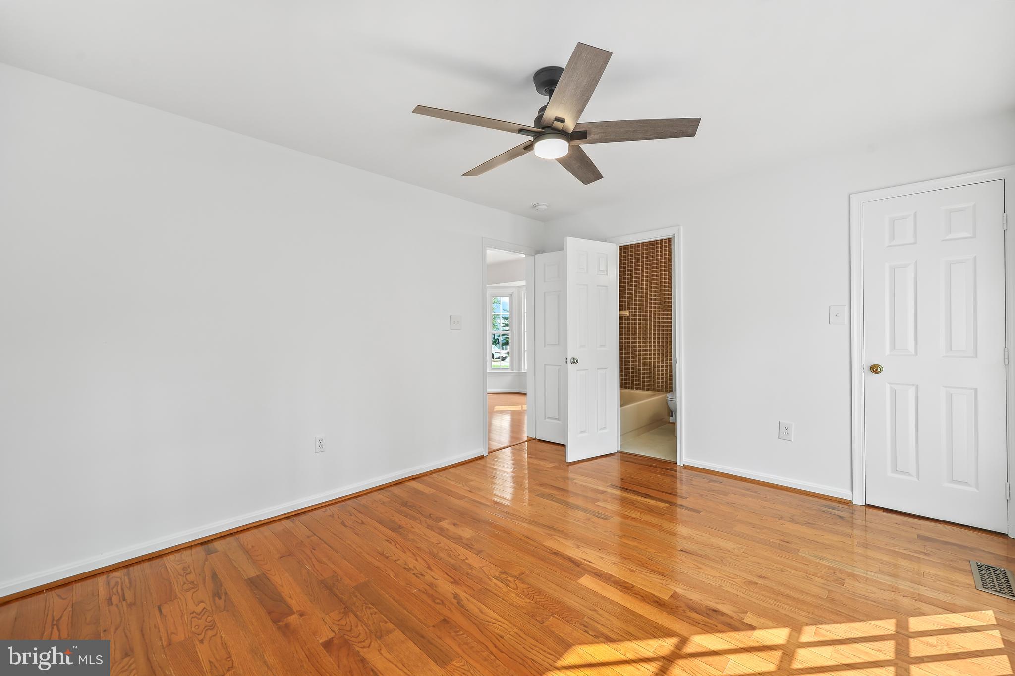 MONTCLAIR - Residential