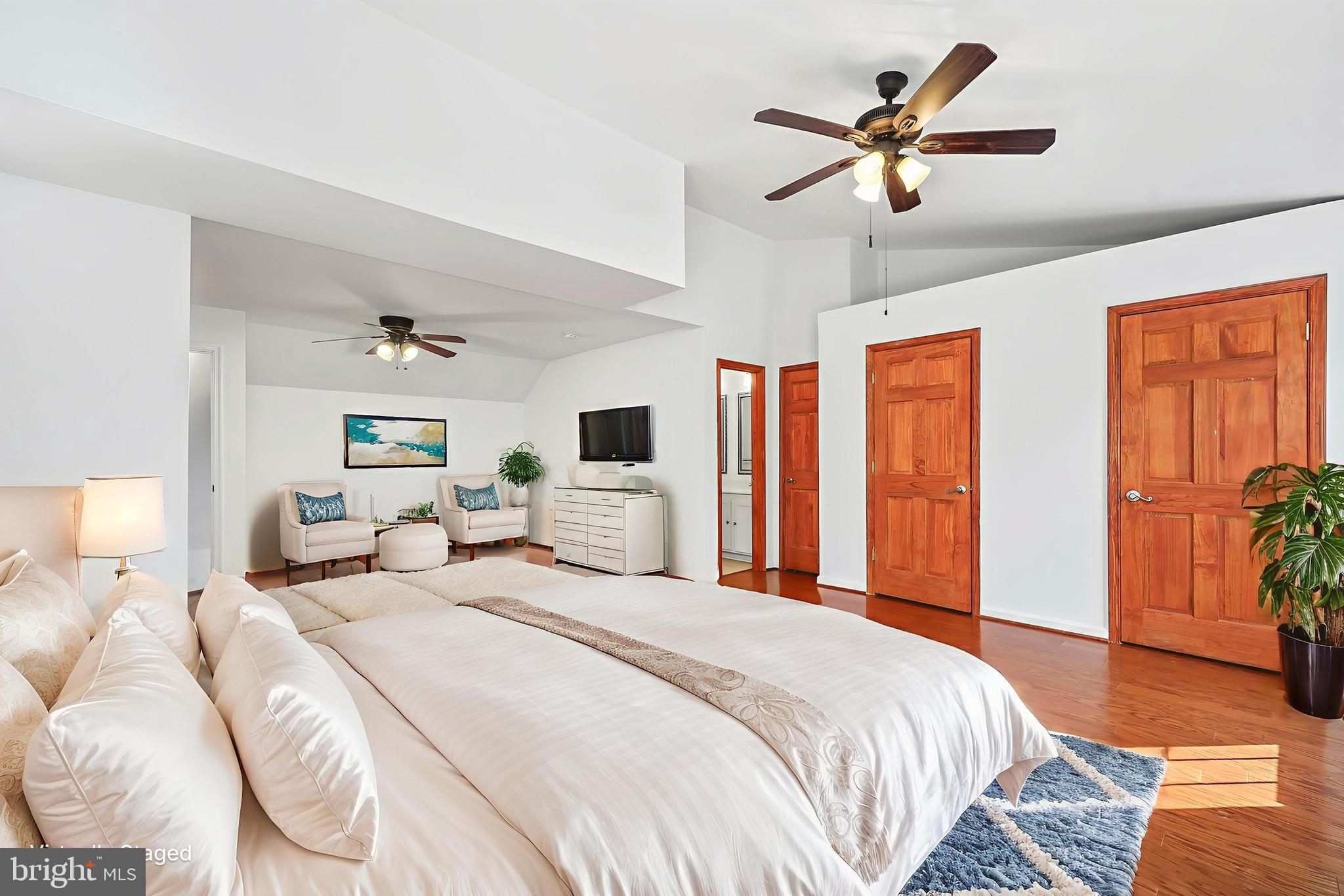 MONTCLAIR - Residential