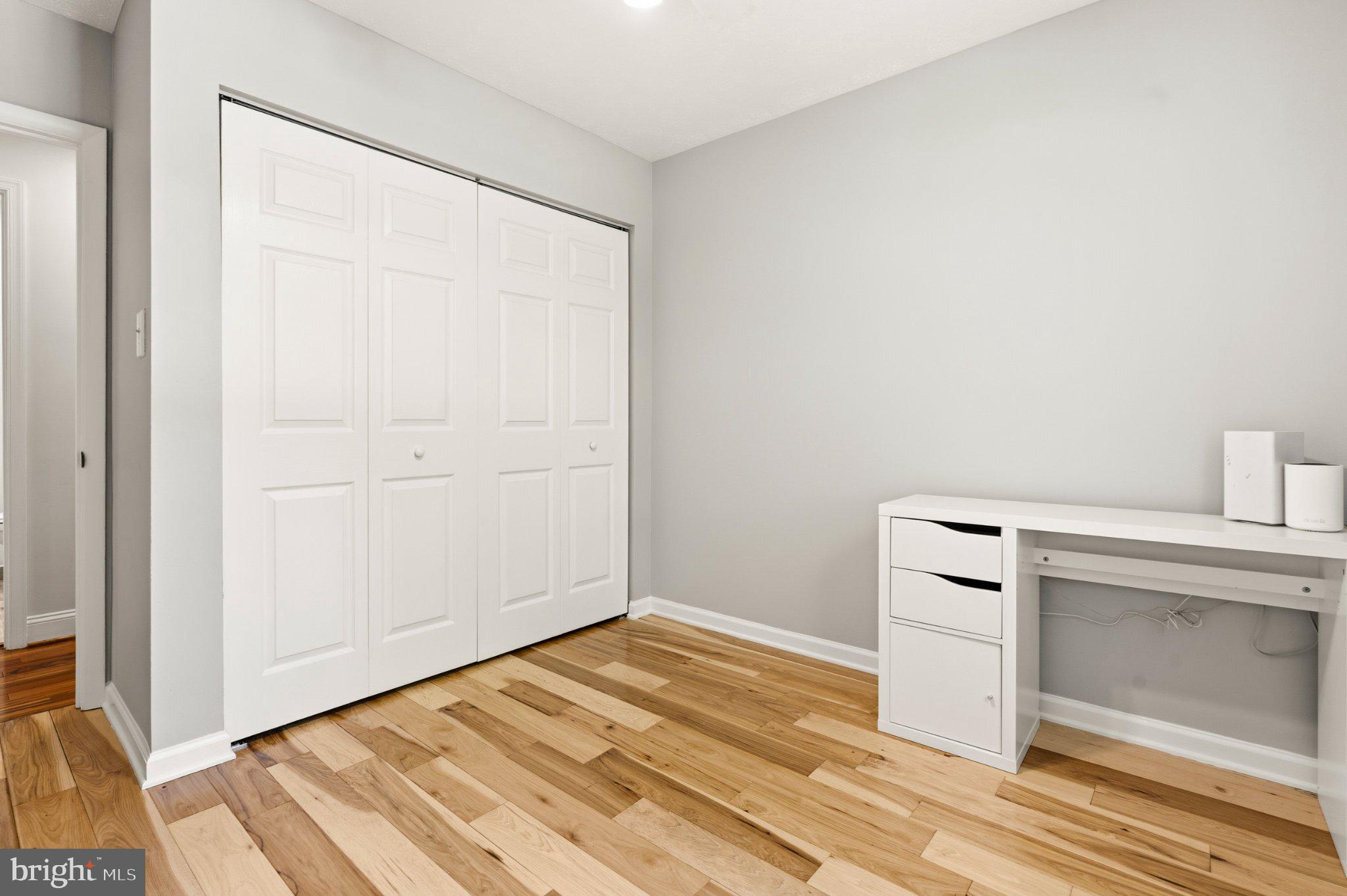 RIDGEFIELD - Residential
