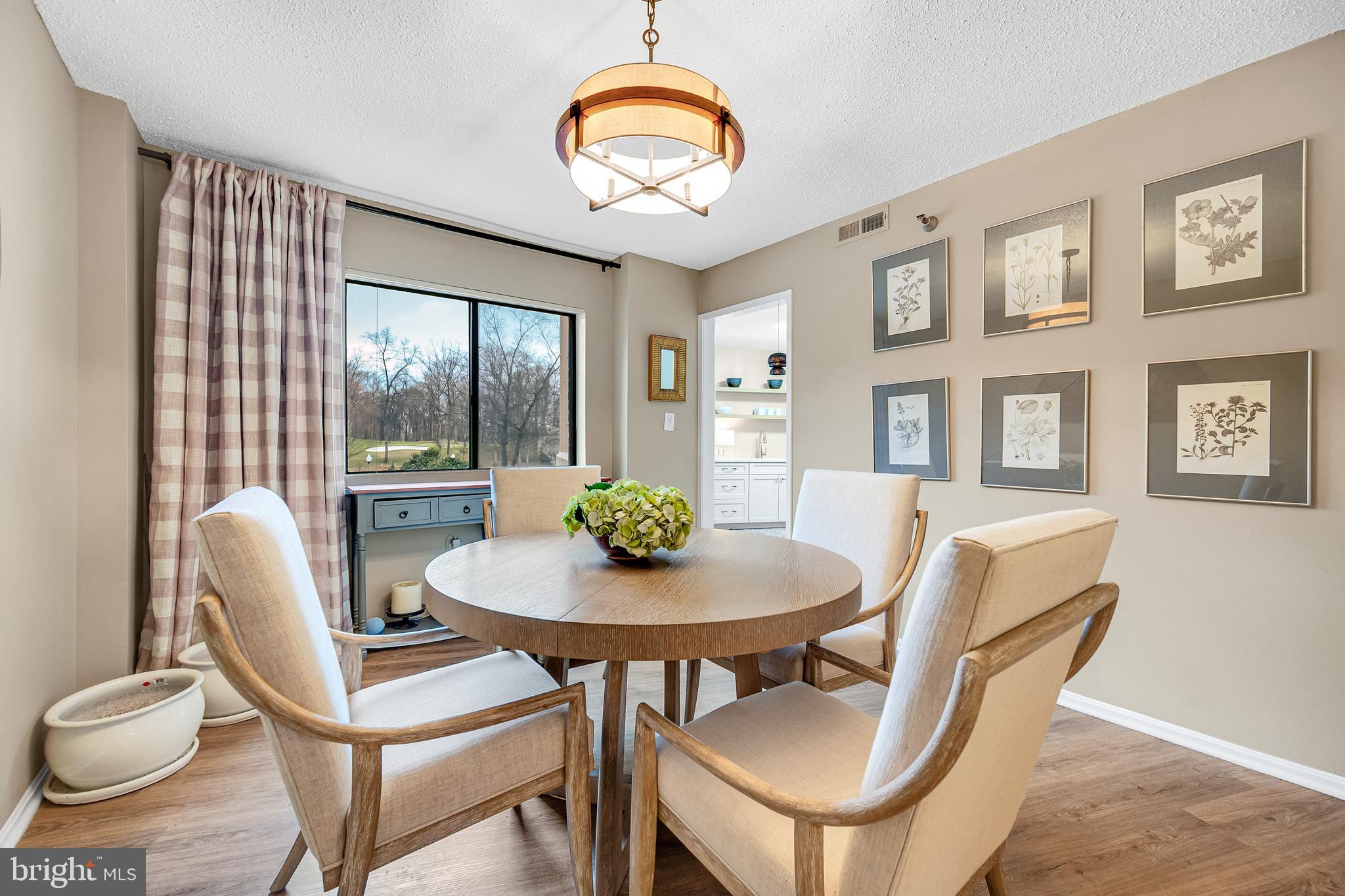 LEISURE WORLD - Residential