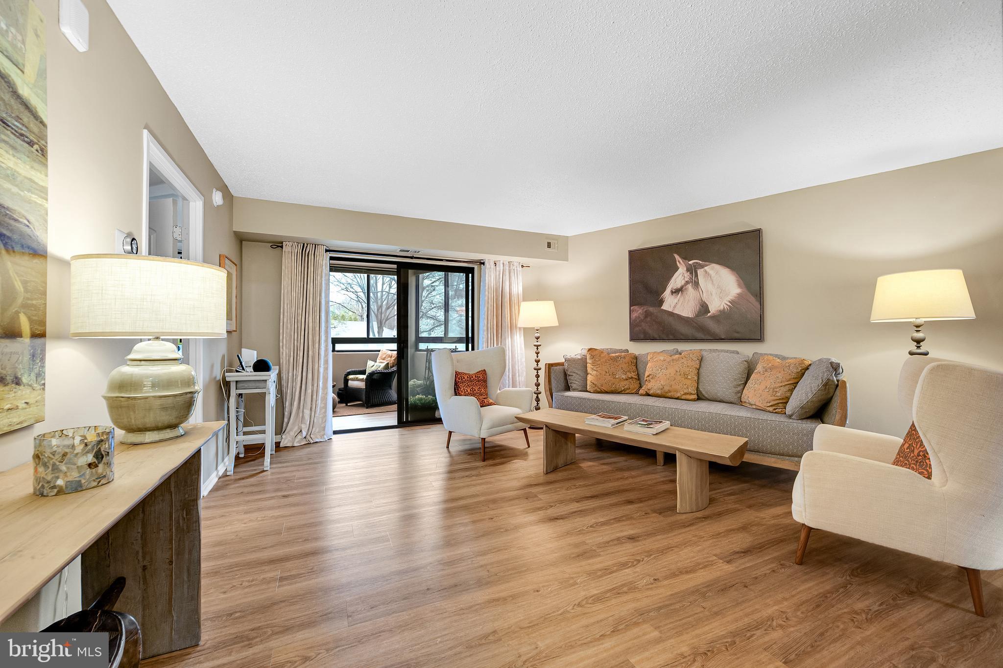 LEISURE WORLD - Residential