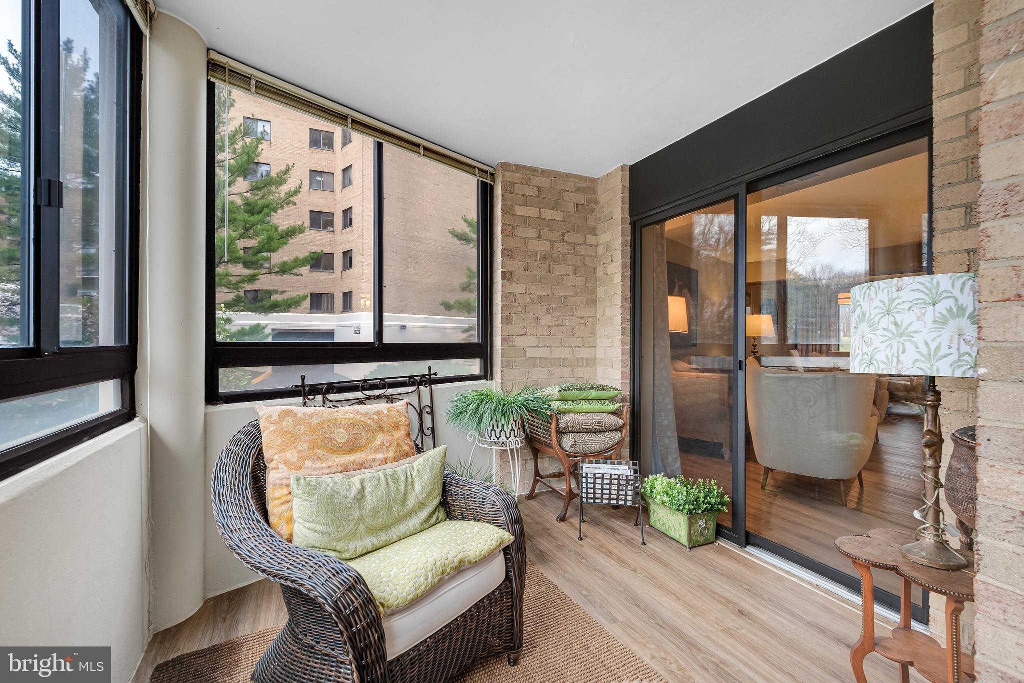 LEISURE WORLD - Residential