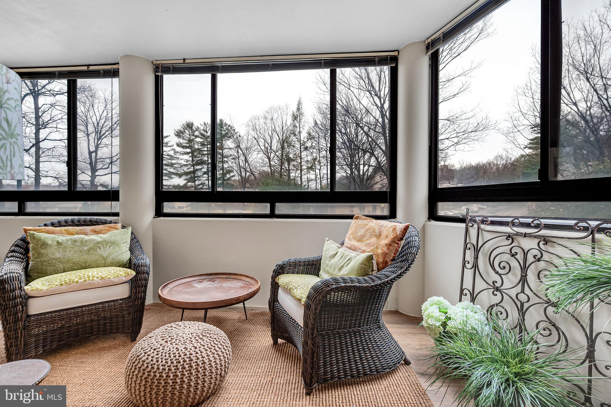 LEISURE WORLD - Residential