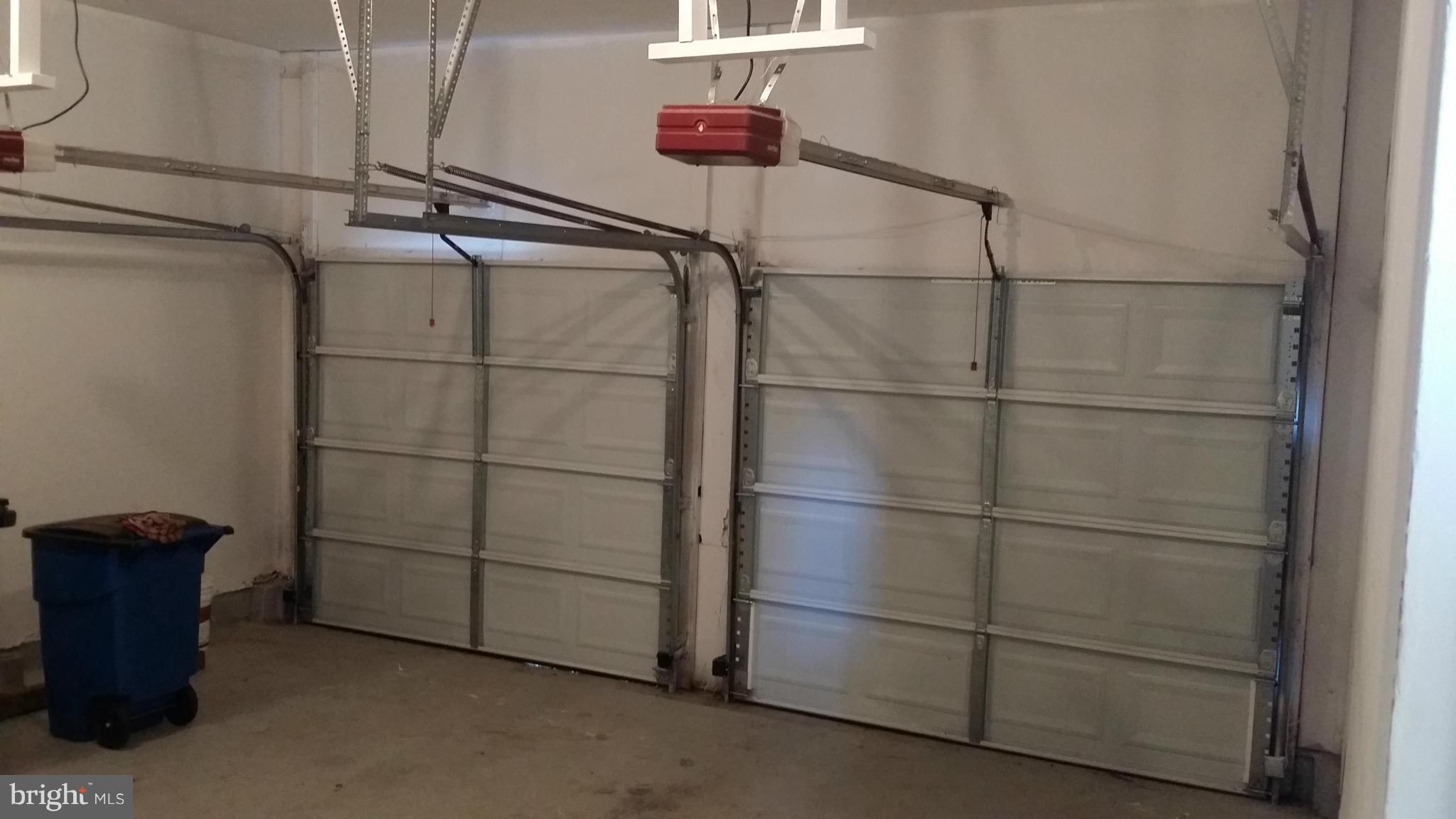 SHEFFIELD MANOR - Residential Lease