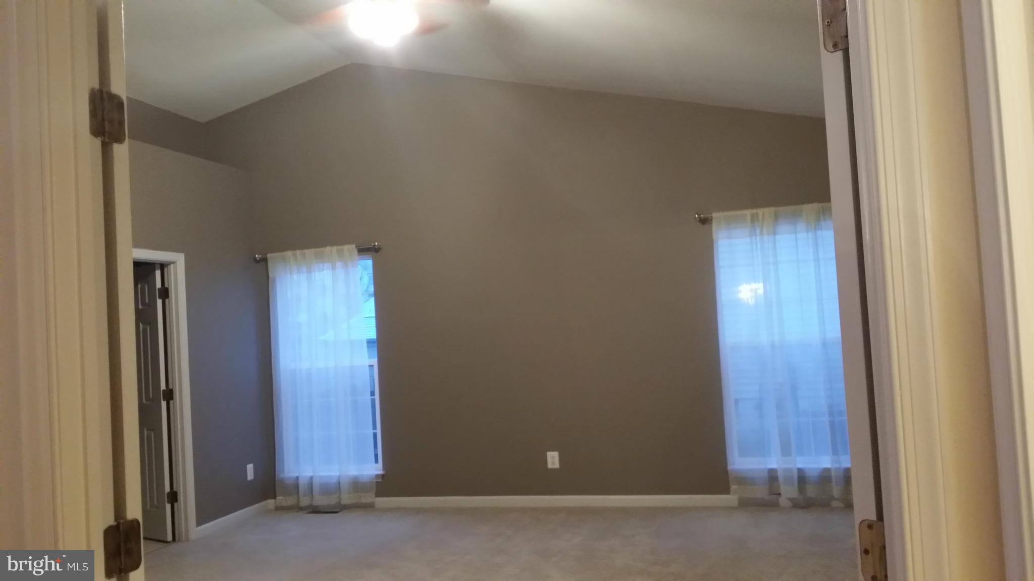 SHEFFIELD MANOR - Residential Lease