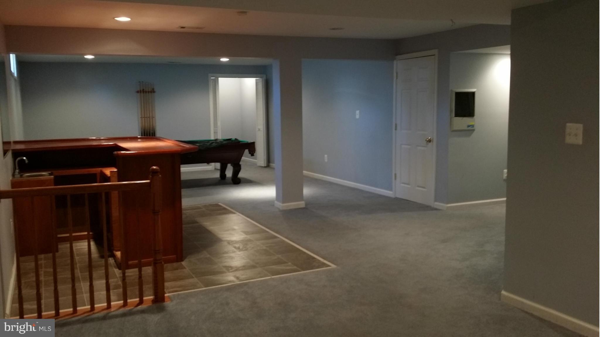 SHEFFIELD MANOR - Residential Lease